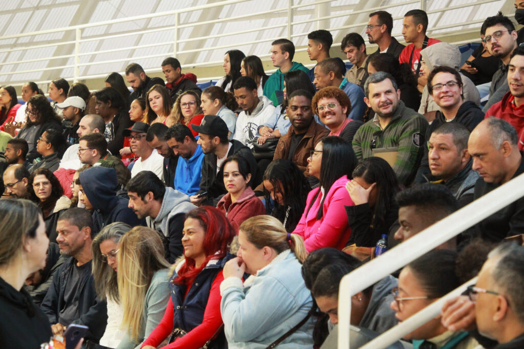 Barueri terá seleção de 150 vagas de operadores de logística