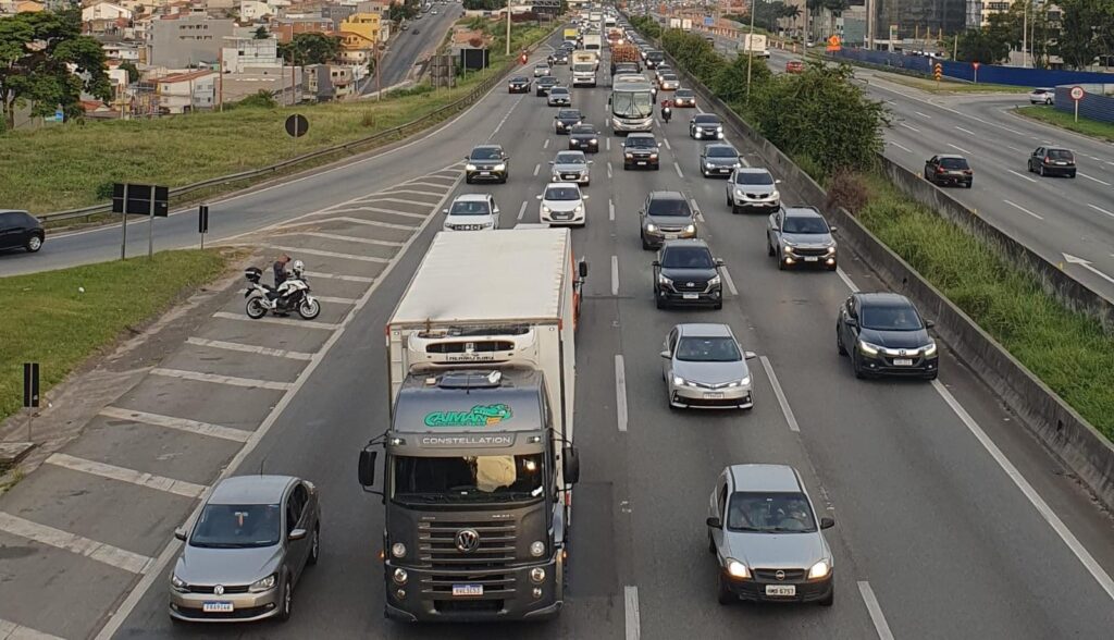 TEMPO: Cotia terá sol e pancadas de chuva no fim de semana
