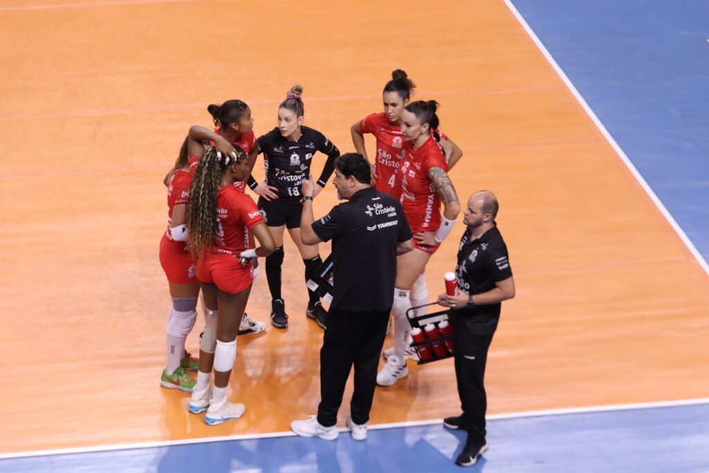 Superliga: Osasco vence o Gerdau Minas por 3 sets a 1