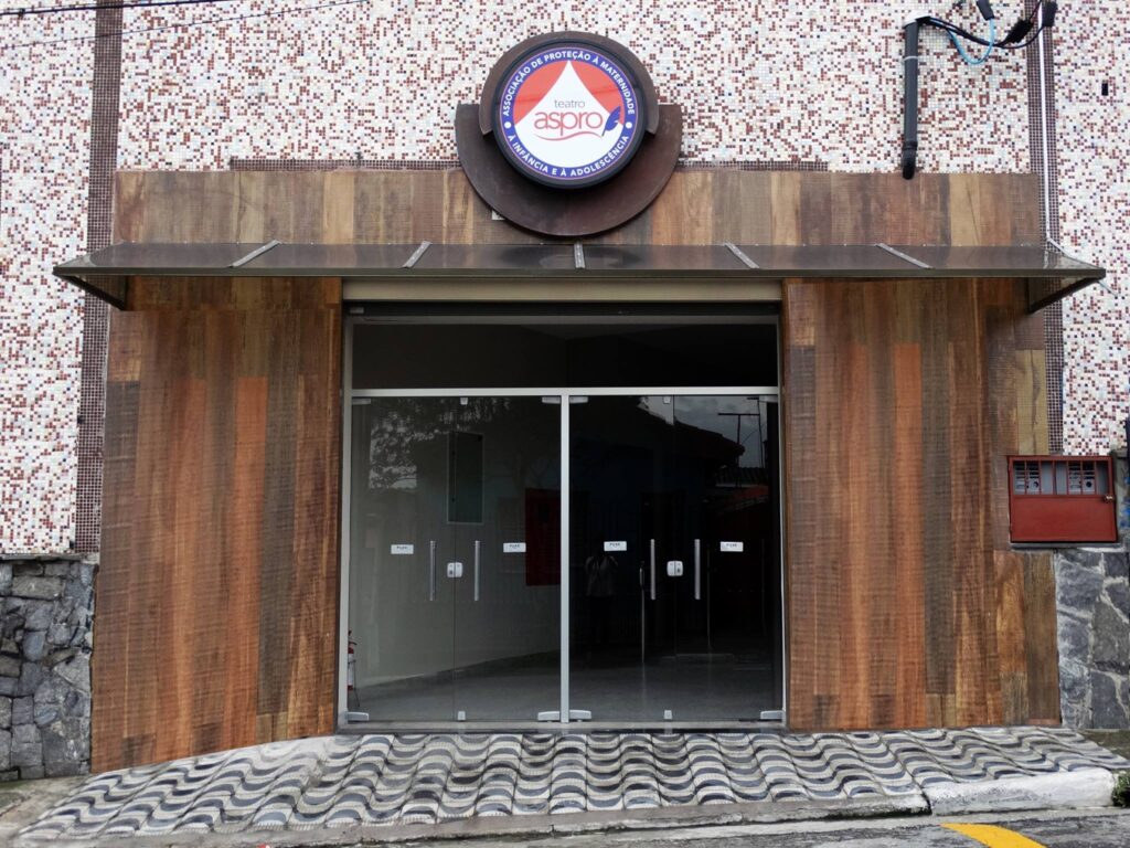 Osasco: Ítalo Sena, rei das pegadinhas, hoje (18) no Aspro