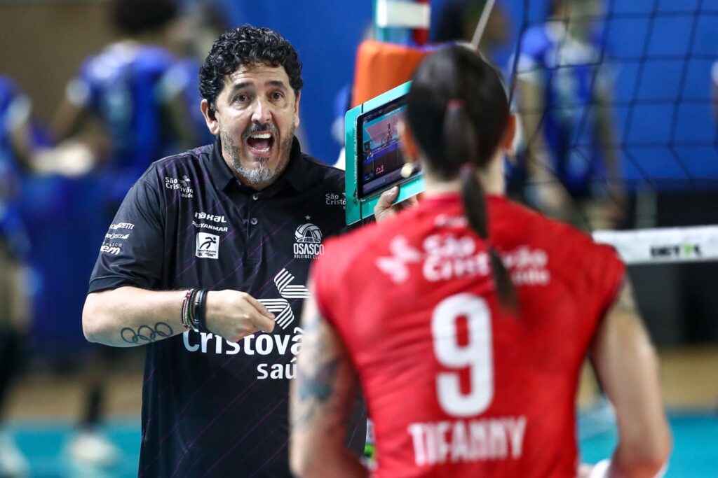Osasco bate o Pinheiros por 3 sets a 2 e segue invicto