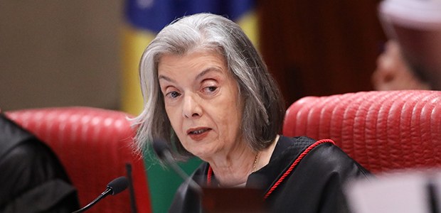 TSE proíbe 'deepfake' e regras para o uso de IA nas eleições 2024