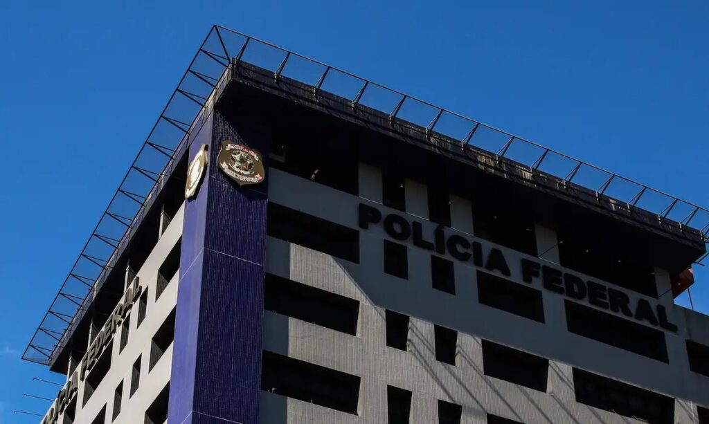 Itapevi: PM apreende videogames e celulares sem nota fiscal