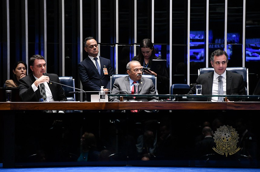 Senado aprova restrição às saidinhas de presos, mas PL volta para a Câmara