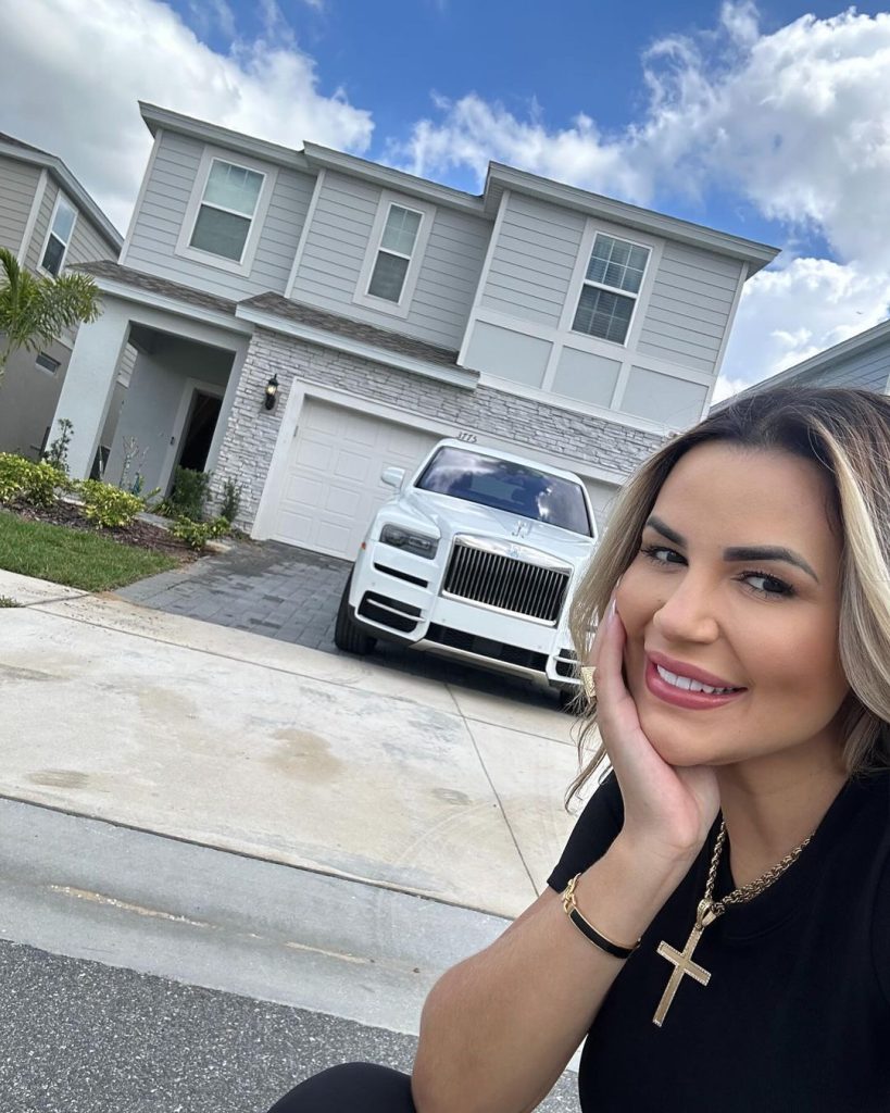 Moradora de Alphaville, Deolane compra sua sétima mansão