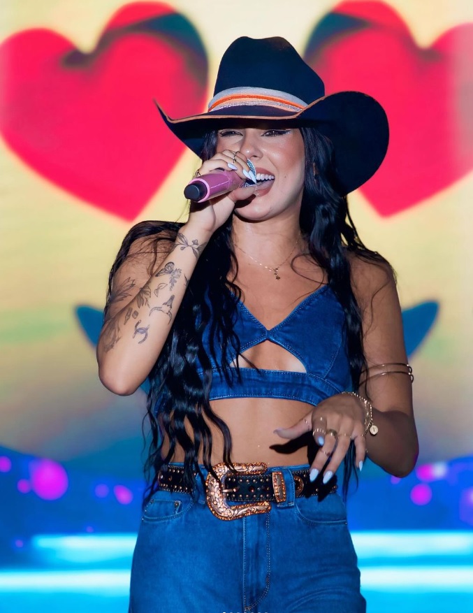 Confira a agenda de shows de Ana Castela em Cotia e região