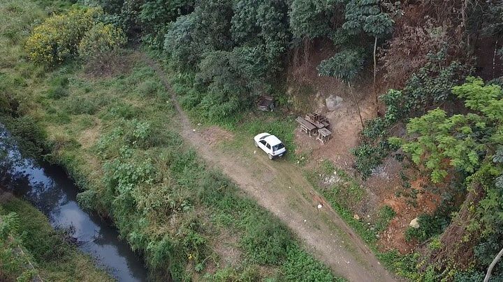 Itapevi: idosos são flagrados desmatando terreno invadido