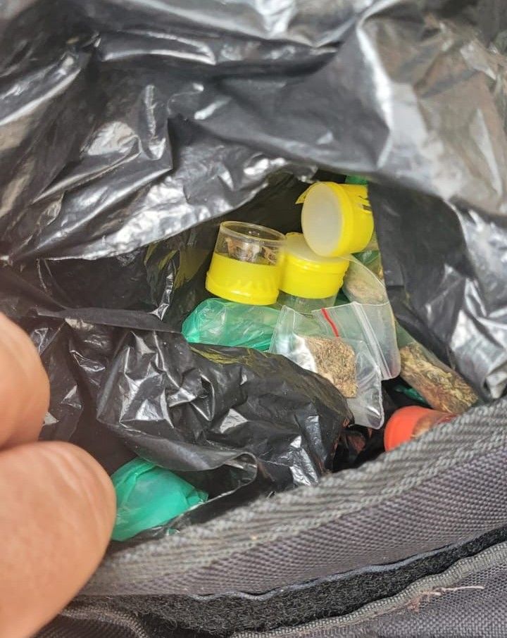 Policiais da DISE flagram tráfico e apreendem drogas em Osasco