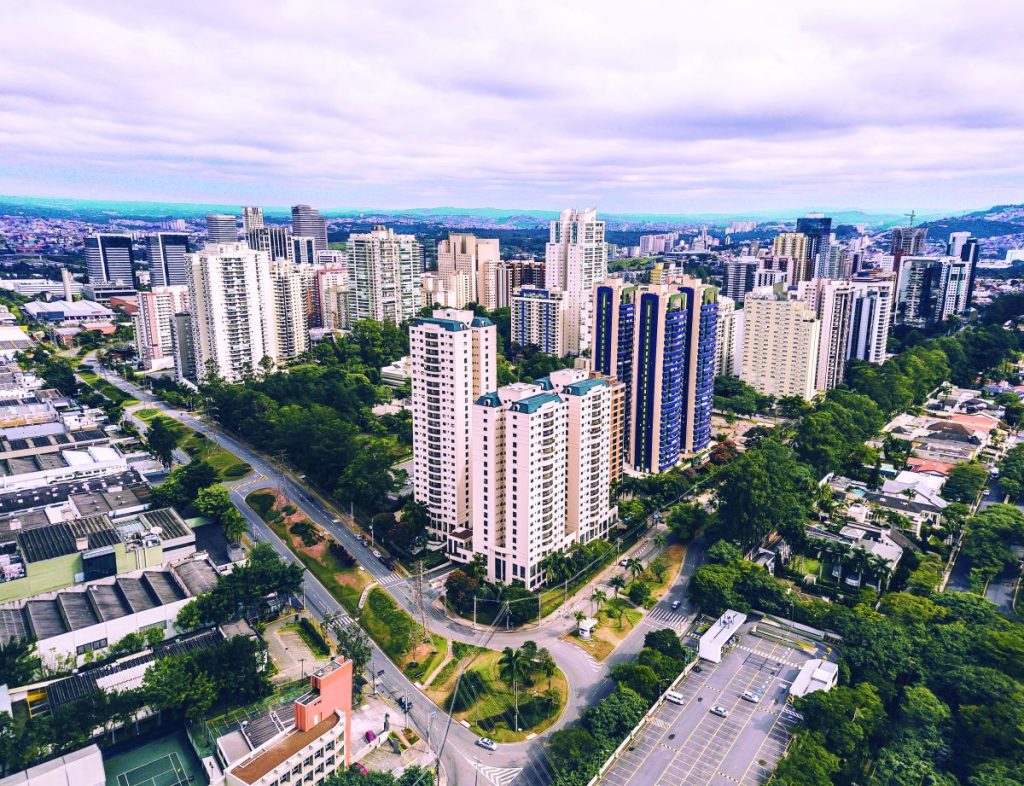 LGPD em condomínios: saiba como a lei impacta moradores e síndicos