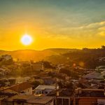 Tempo em Cotia: massa de ar seco e calor seguem na terça (03)