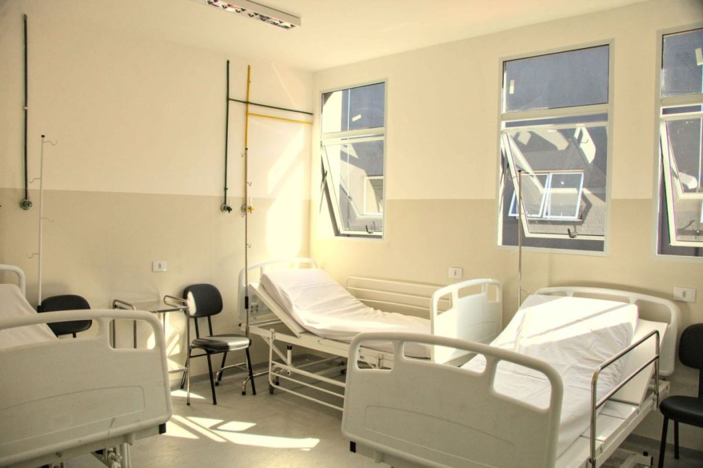 Cotia: com Alckmin e Kassab, prefeito Rogério Franco entrega complexo de saúde