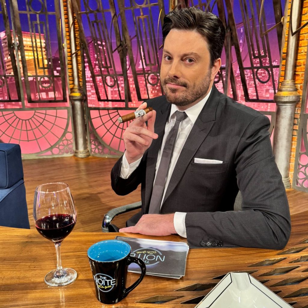 No domingo (16), Danilo Gentili se apresenta em Osasco