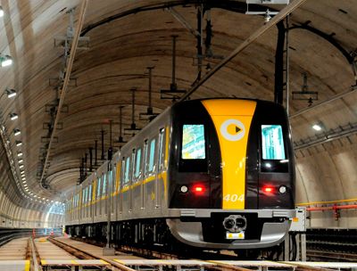 Mobilidade: governador Tarcísio de Freitas assina extensão da Linha 4