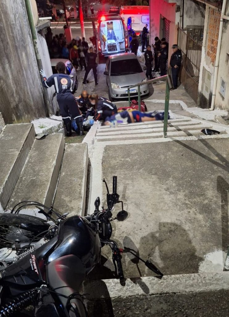 Após perseguição, indivíduos caem de moto e são presos pela GCM de Osasco