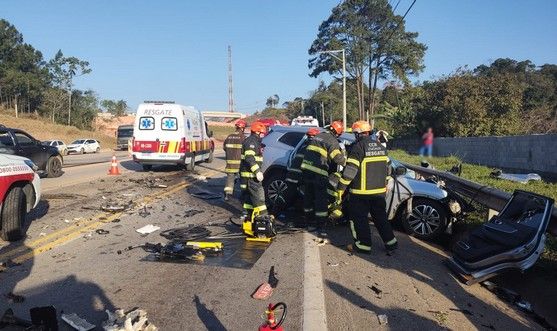 São Roque: acidente na rodovia Raposo Tavares deixa vítima fatal