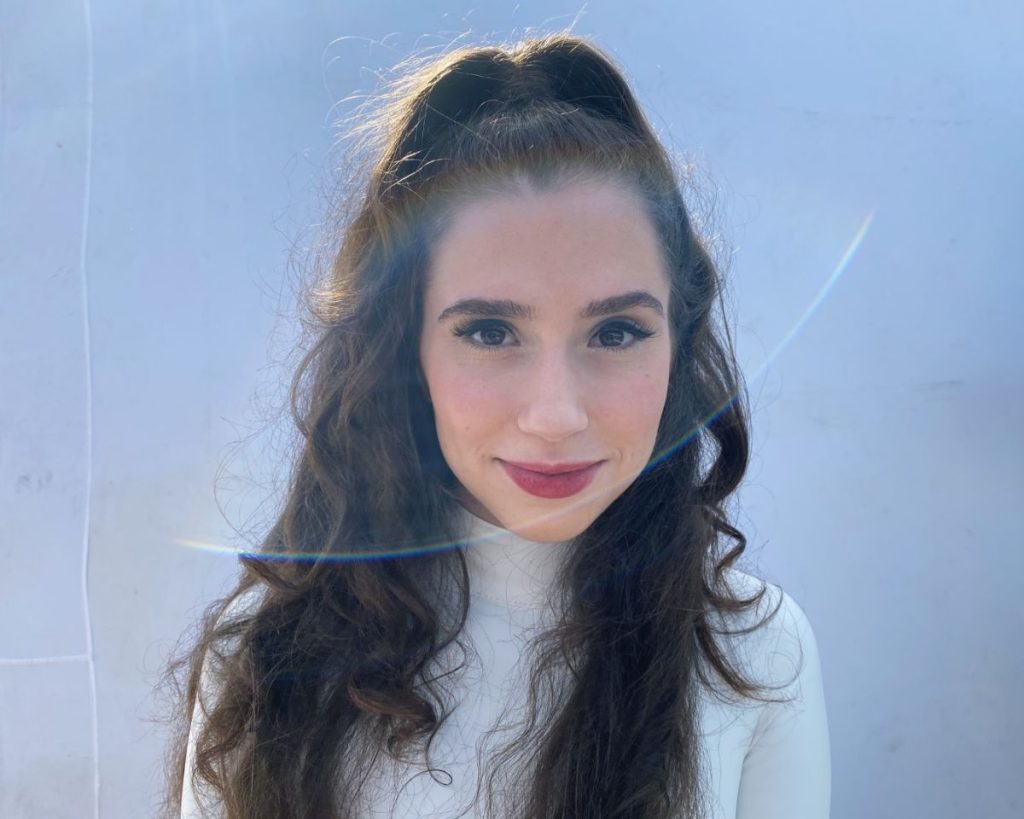 Grátis: No domingo (28), Nina Fernandes faz show em Osasco