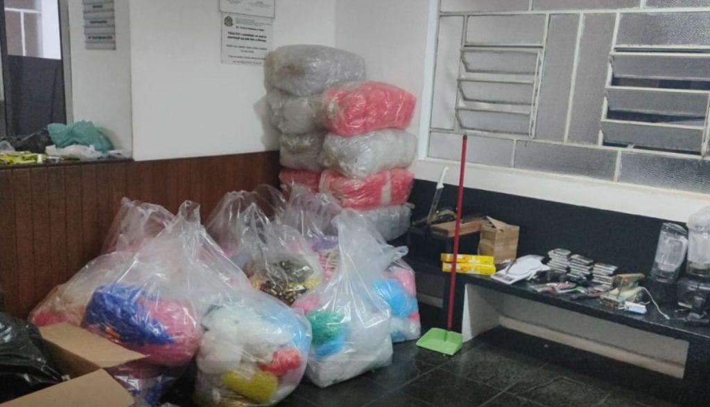 Polícia Militar desmonta casa bomba em Embu das Artes