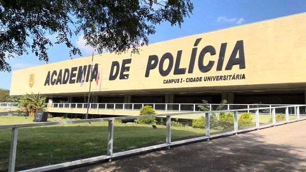 Mulheres x Agosto Lilás: O treinamento policial no combate à violência doméstica e familiar