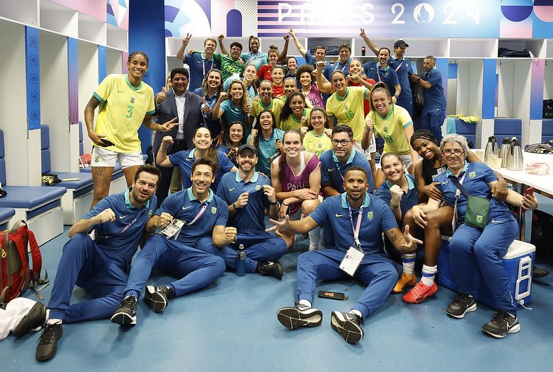 Futebol: Brasil goleia a Espanha e vai para final 