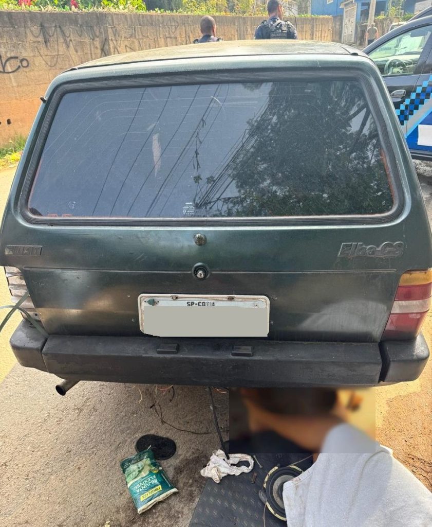 Itapevi: mulher é encontrada morta em carro abandonado