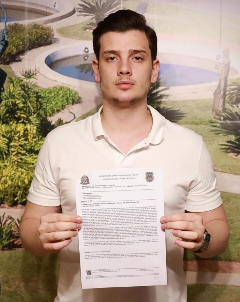 Material de campanha de Silvinho Filho é encontrado queimado em área da Prefeitura
