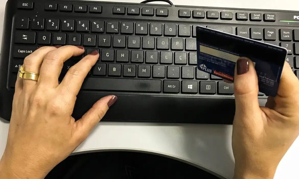 Black Friday: dicas para fugir de golpes, comprar bem e evitar dívidas