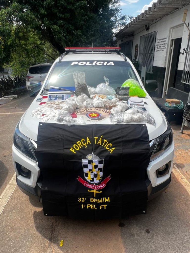 Após denúncia, Força Tática apreende mais de 5kg de drogas em Carapicuíba