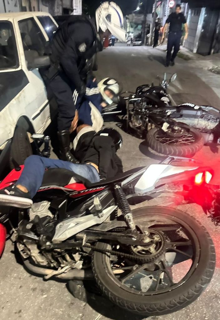 Perseguição termina com dois presos pela GCM de Carapicuíba