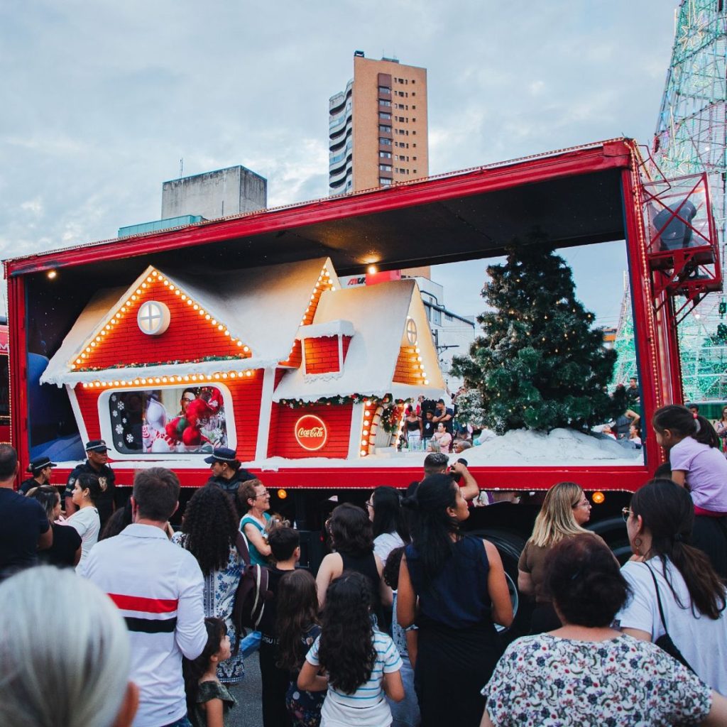 Caravana da Coca-Cola atraiu 4 mil pessoas em Osasco