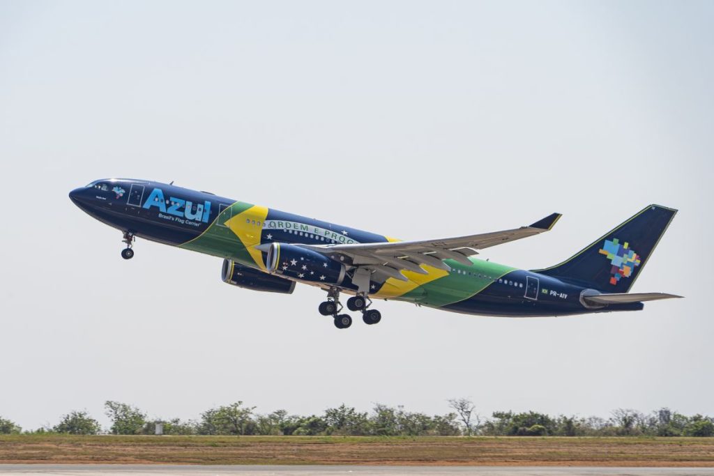 Azul