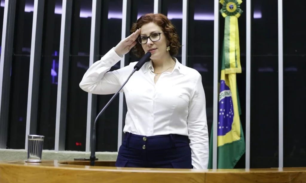 Deputada Carla Zambelli é presa na Itália; veja o que acontece agora