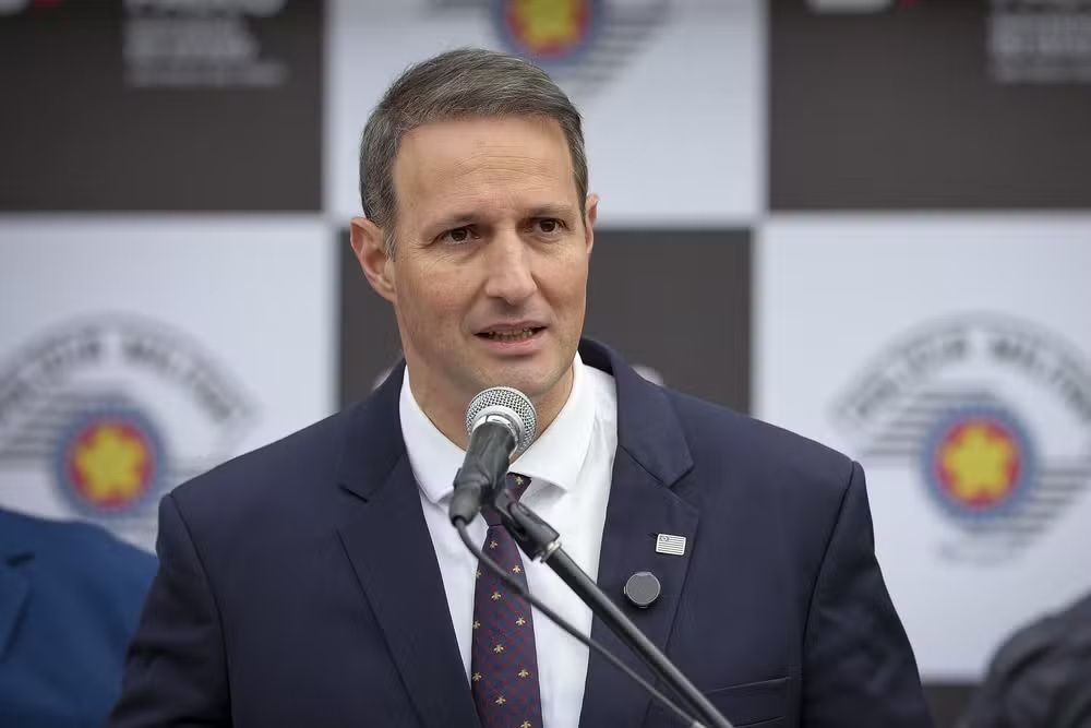 À espera da definição de Tarcísio, aliados disputam sucessão em SP