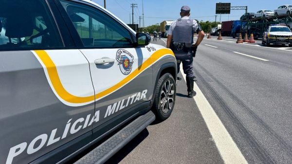 Barueri: dupla é presa com droga no estômago em ônibus na Castello Branco