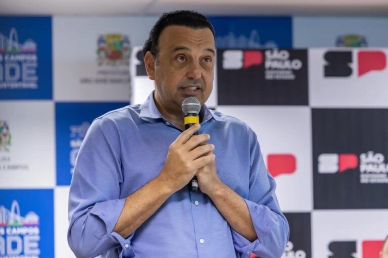 À espera da definição de Tarcísio, aliados disputam sucessão em SP