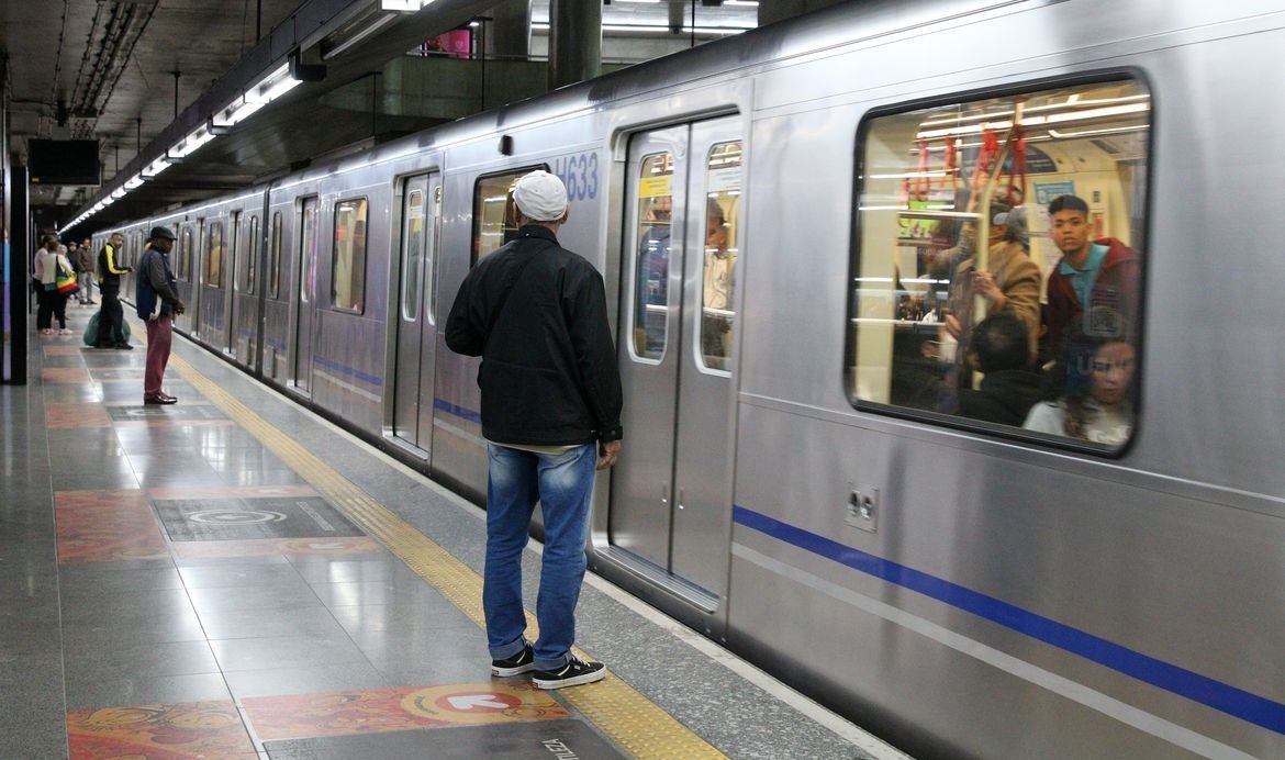 Fim de ano: Metrô amplia oferta de trens em horários de pico