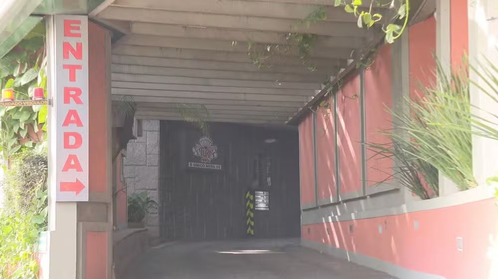 mulher morta motel pinheiros