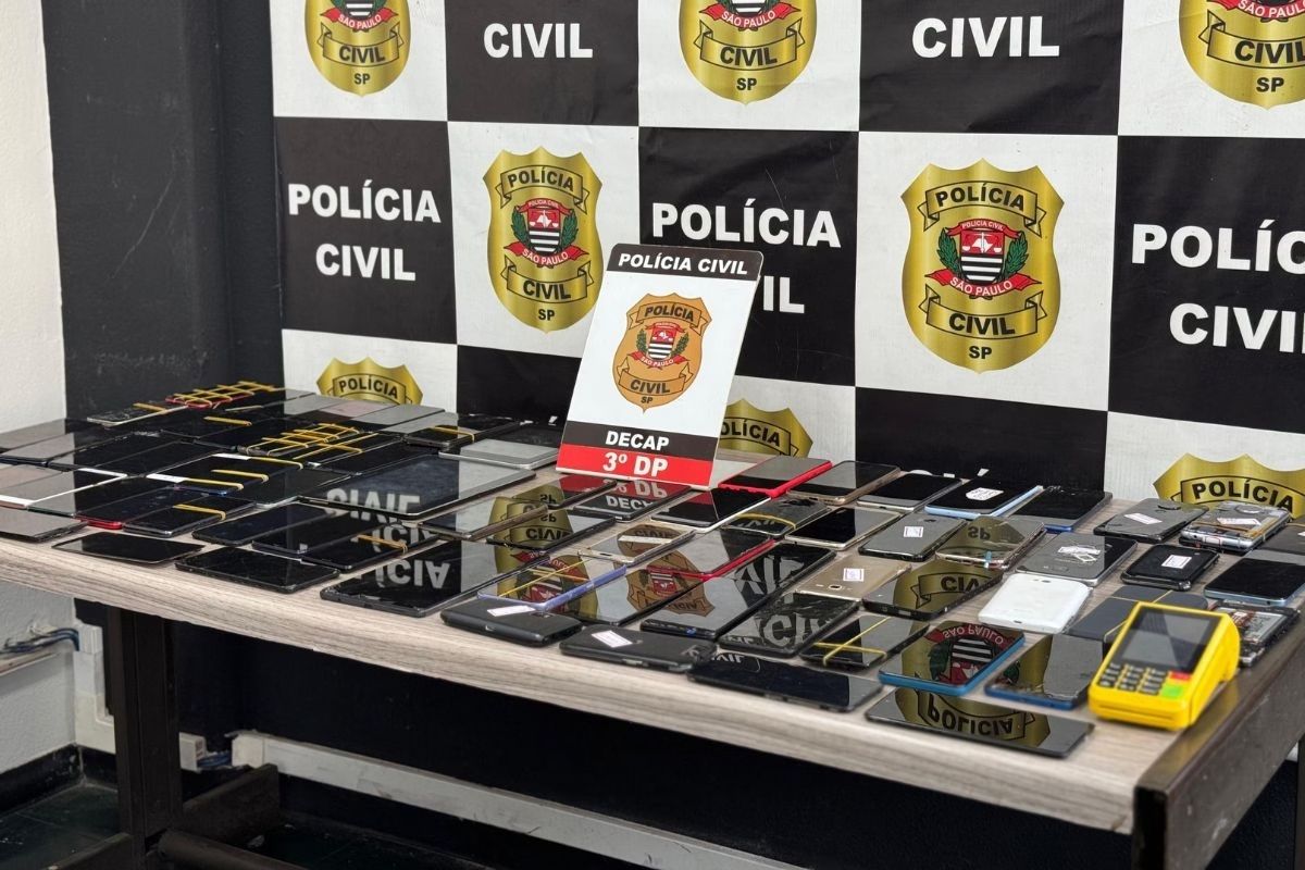 São Paulo envia alertas para recuperar 700 celulares roubados