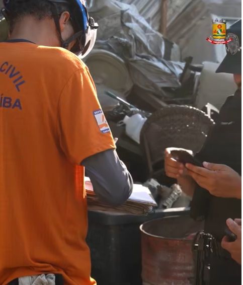Carapicuíba: ferro-velho irregular é lacrado na Marginal do Cadaval