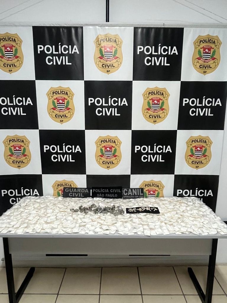 São Roque: polícia apreende 2 mil porções de drogas e prende trio