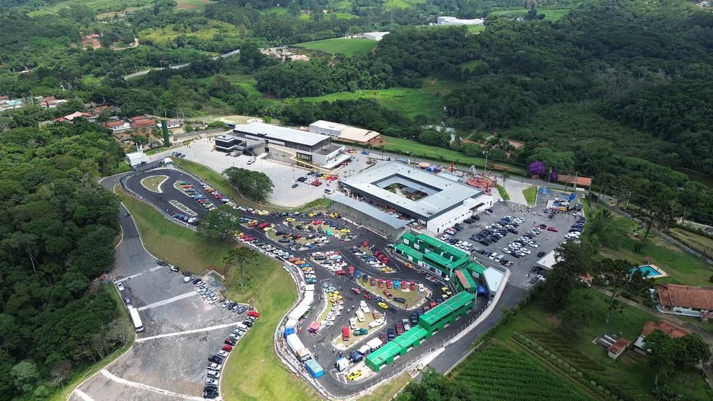 Com 23 modelos, São Roque recebe a maior exposição de microcarros do Brasil