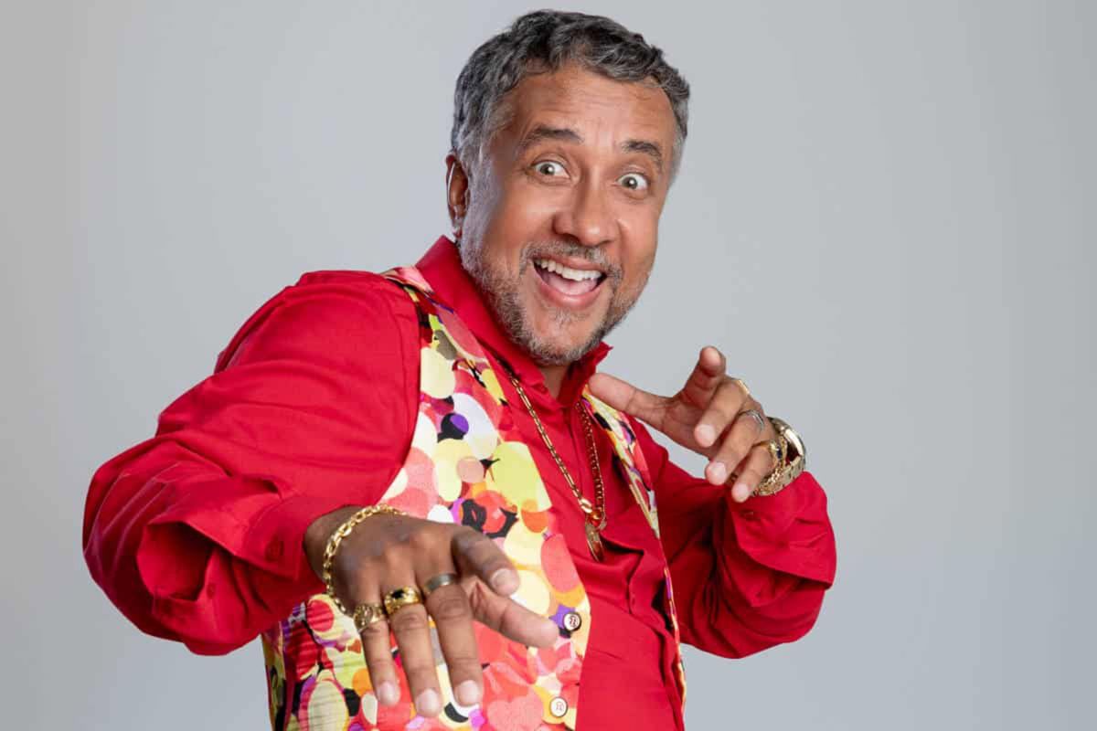 Paulinho Gogó traz novo show de humor a Osasco dia 11/04