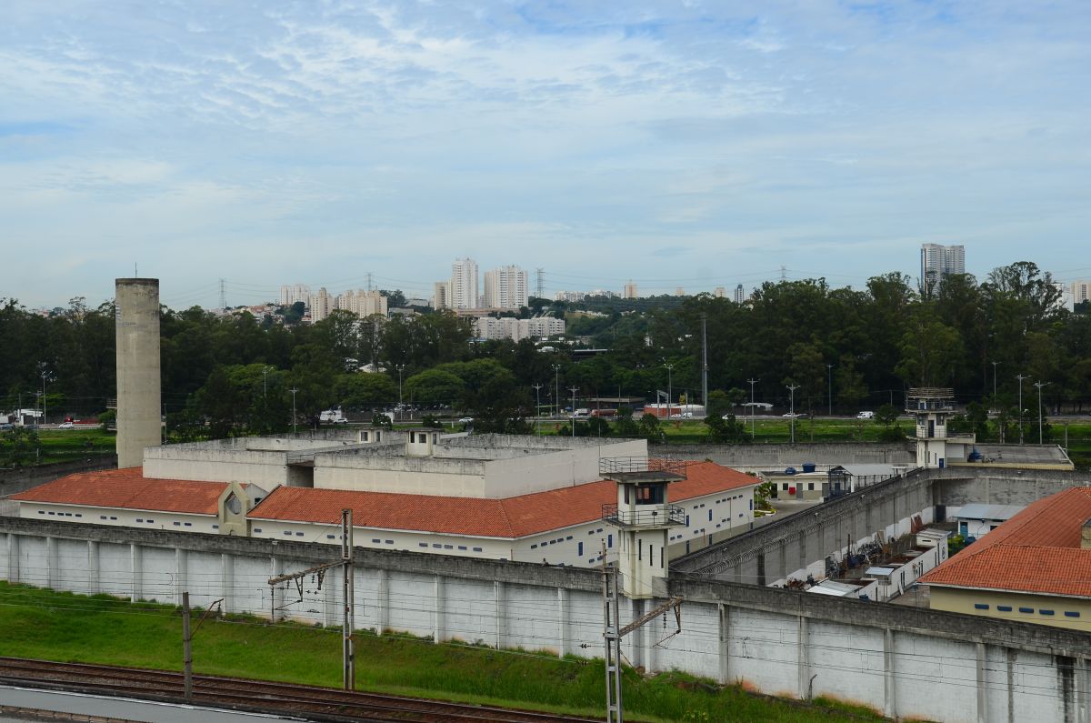 Preso que matou a mãe é decapitado dentro do CDP de Pinheiros