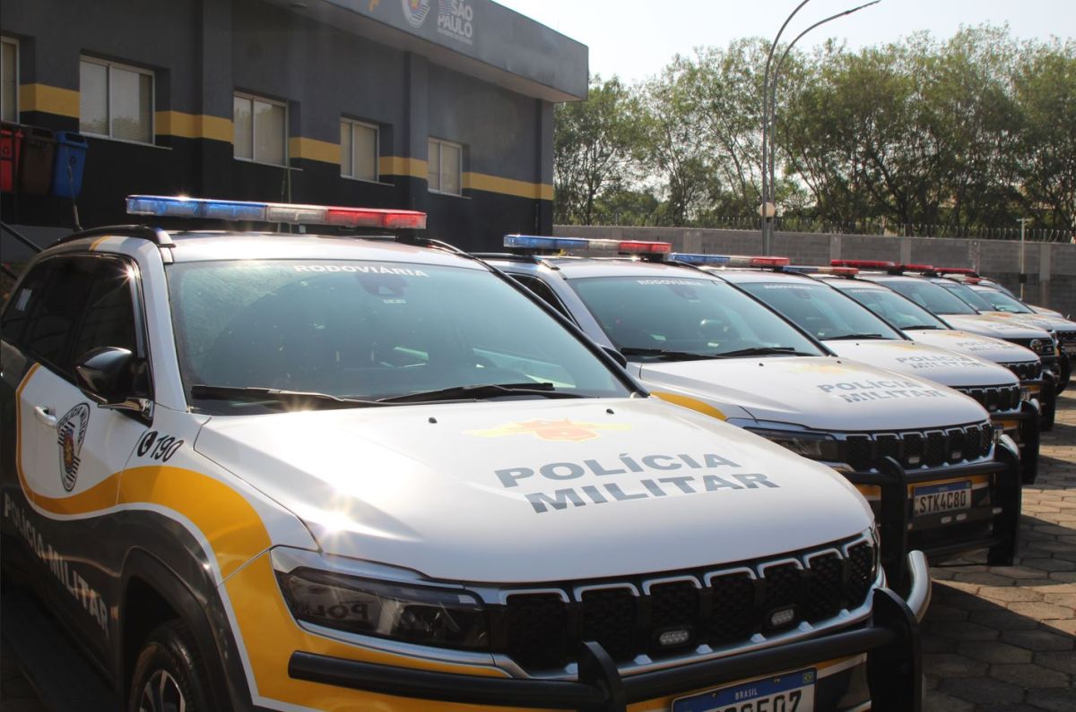 Dupla é presa após roubo de 32 toneladas de MDF em Itapevi