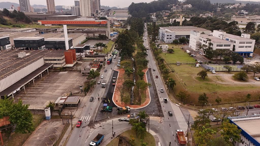 Nova alça de retorno na Avenida Piracema vai melhorar acesso à Castello Branco no tamboré