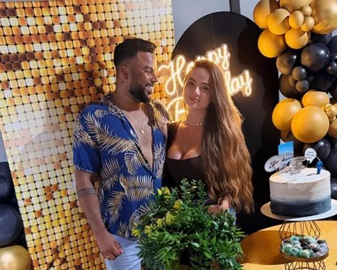 Comerciante Marcelo Magalhães de Almeida e a companheira Juliana Castro (Reprodução/Redes sociais)