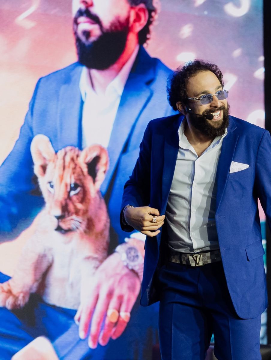 Comédia: Murilo Couto faz show na sexta (17) em Osasco