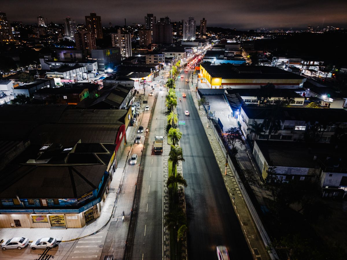 avenida transversal norte em Osasco