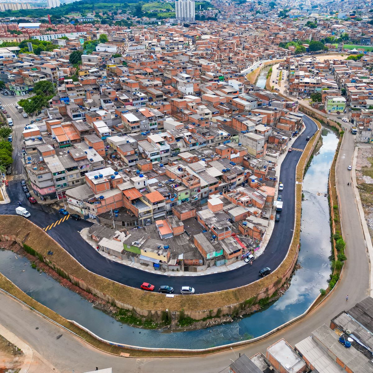 avenida transversal norte em Osasco