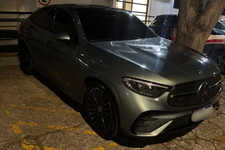Mercedes de Deolane Bezerra apreendida