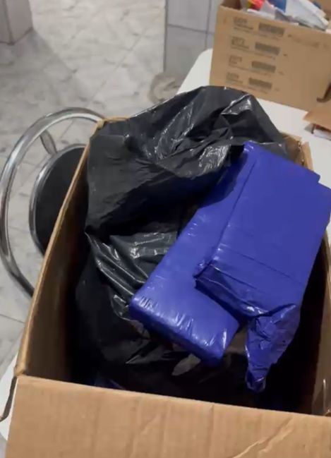 Drogas apreendidas em casa bomba em Jandira